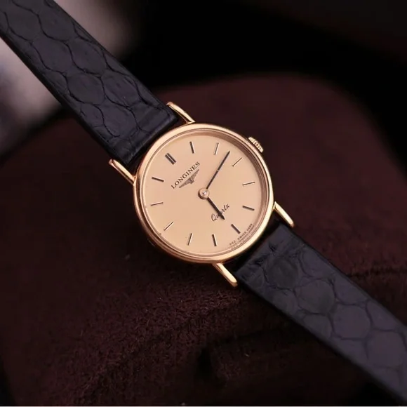 Vintage 1980s Longines 962 6683 21mm Women’s Watch
Swiss Made, Gold-Plated - Picture 3 of 6